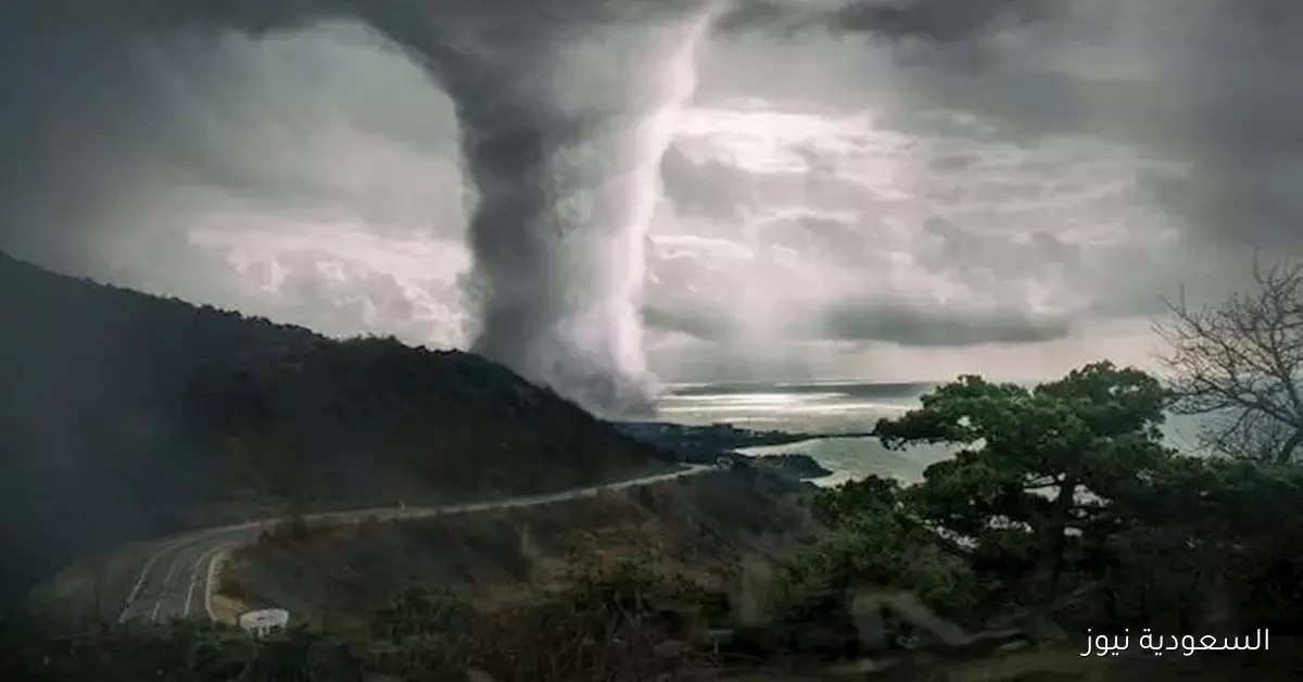 إعصار قوي يضرب شمال الفلبين وتايوان تستعد لإجلاء السكان