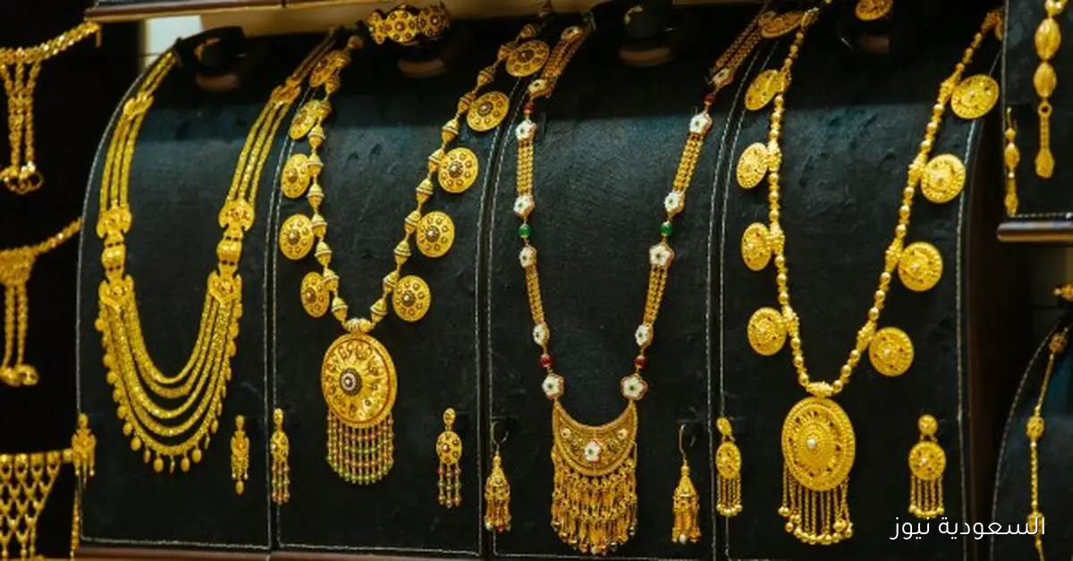 الذهب يتخطى 3720 دولاراً للأوقية وتوقعات بارتفاعه مع تراجع الفائدة