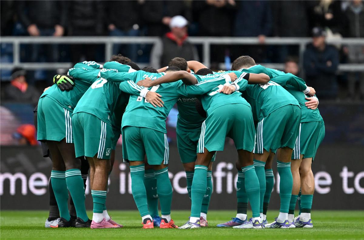 توقعات تشكيل ليفربول لمواجهة إيفرتون اليوم في الدوري الإنجليزي