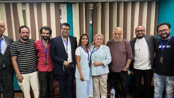 أشرف زكي يترأس لجنة تحكيم مهرجان نقابة المهن التمثيلية المسرحي