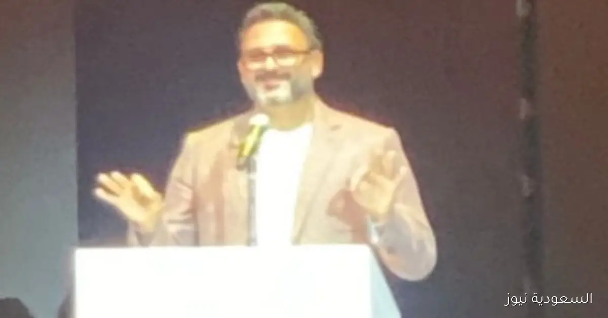 أكرم حسني يتألق في حفل نقابة المهن التمثيلية