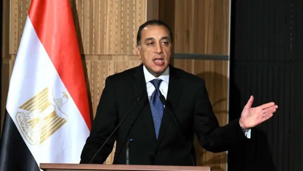 إصدار عملات تذكارية ذهبية وفضية بمناسبة افتتاح المتحف الكبير