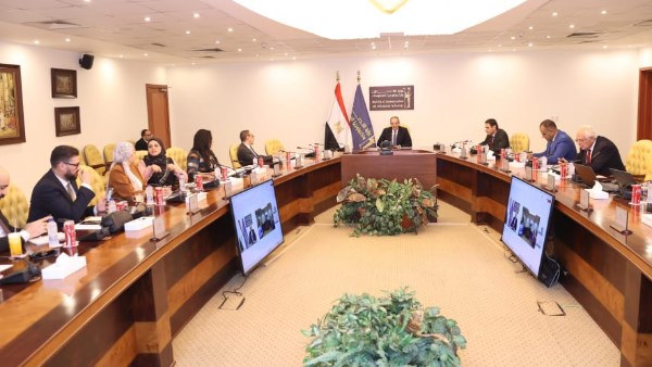 اجتماع وزير الاتصالات مع أعضاء لجنة حماية حقوق مستخدمي الاتصالات