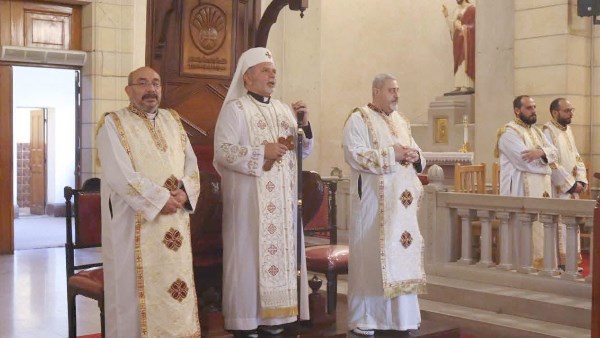 احتفال يوم الخادم برئاسة الأنبا بولا في الإيبارشية