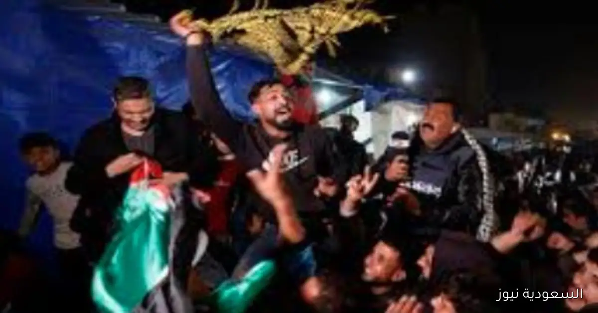 احتفالات للنازحين في غزة بعد موافقة حماس على خطة ترامب لوقف الحرب