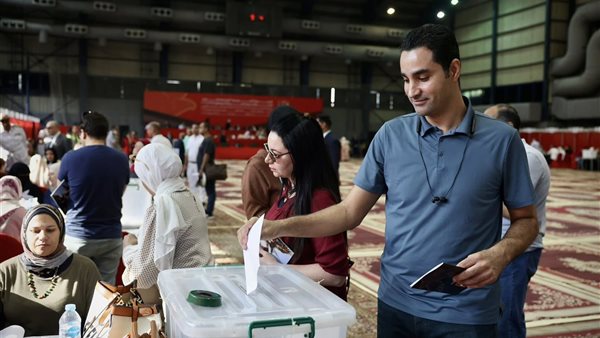 استمرار تصويت عمومية الأهلي لانتخاب مجلس إدارة جديد حتى السابعة مساءً في اليوم الثاني