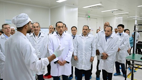افتتاح رئيس الوزراء مصنع شركة أوبو العالمية في مصر بحضور وزير الاتصالات: كل التفاصيل