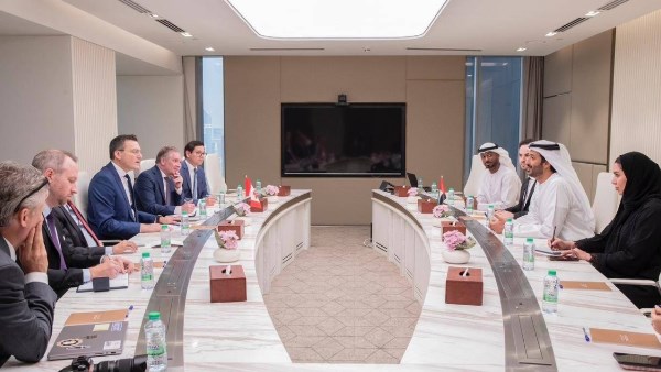 الإمارات وكندا تستكشفان آفاق جديدة في تعزيز الشراكات الاقتصادية في مجال الذكاء الاصطناعي