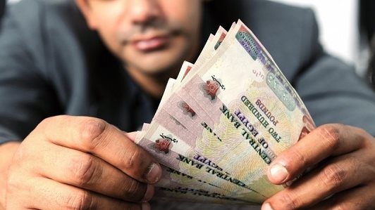 القطاع الخاص يطالب الحكومة بزيادة الحد الأدنى للأجور إلى 9 آلاف جنيه