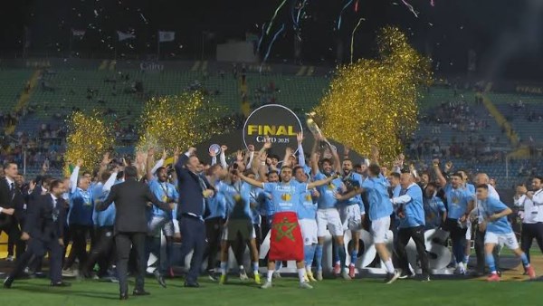 الموعد وطاقم التحكيم وكل التفاصيل حول مباراة السوبر الأفريقي بين بيراميدز ونهضة بركان