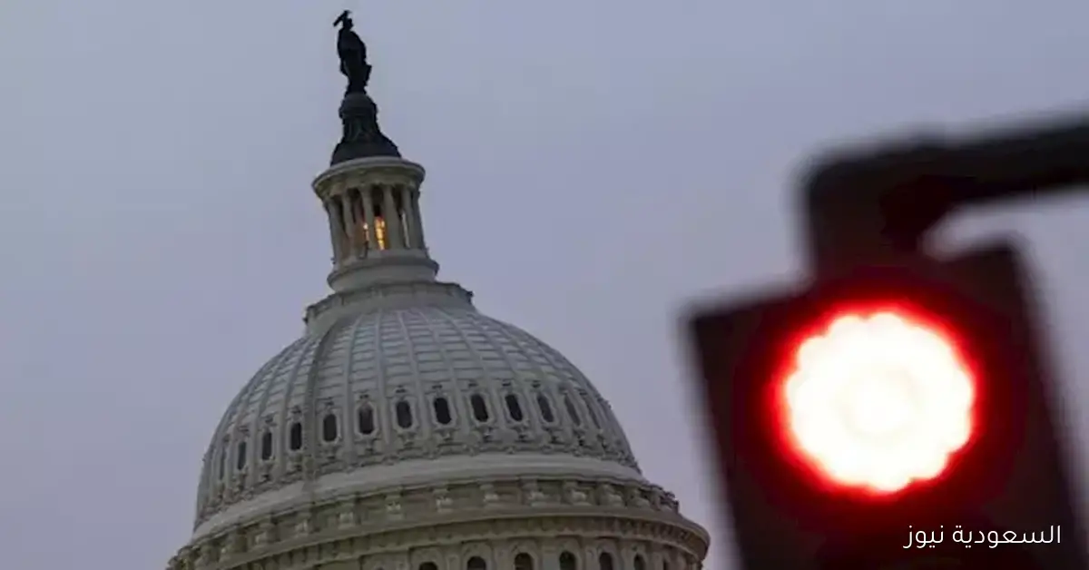 الولايات المتحدة تواجه الإغلاق الحكومي رسمياً: ما implications هذا الأمر؟