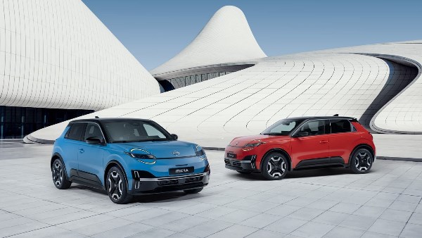 انطلاق نيسان MICRA الكهربائية بأداء قوي وحجم مدمج