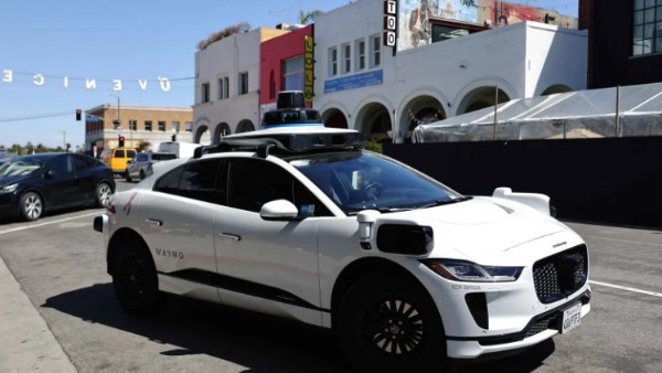 بايدو تبدأ اختبار سيارات الأجرة الذاتية القيادة في سويسرا ديسمبر