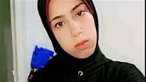 بدء أولى جلسات محاكمة البلوجر علياء قمرون بتهمة غسل الأموال وخدش الحياء