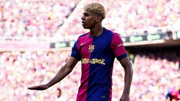 تشكيلة برشلونة لمواجهة أولمبياكوس في دوري أبطال أوروبا بقيادة يامال في الهجوم