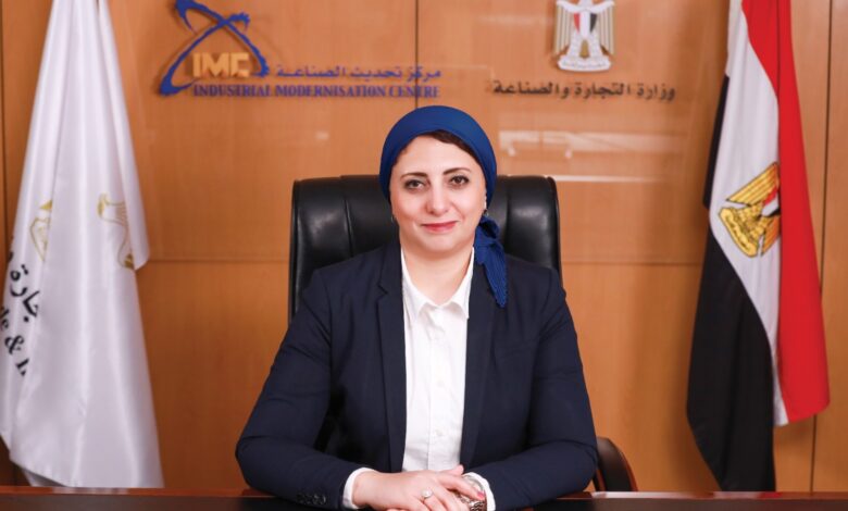 تمكين المرأة اقتصاديًا: مشاركة نسائية تفوق 45% في قطاع التصنيع الزراعي