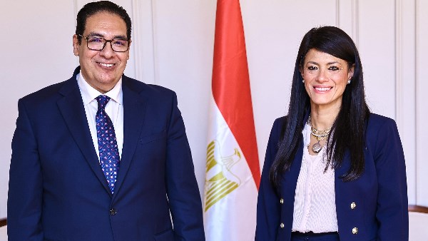 جامعة القاهرة تتصدر بإطلاق أول استراتيجية متكاملة للذكاء الاصطناعي في مصر وأفريقيا