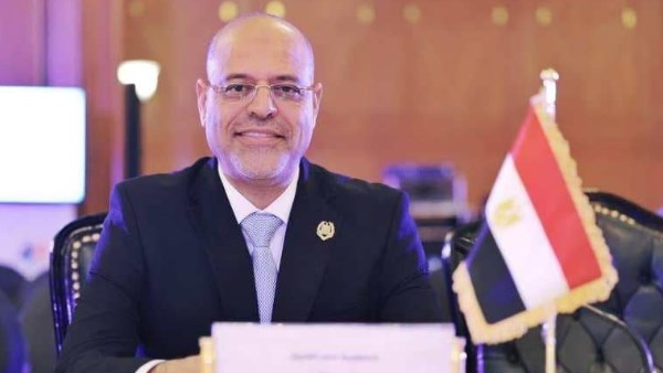 جبران يؤكد أن قانون العمل يجسد توجيهات القيادة السياسية لتحقيق التوازن في العملية الإنتاجية