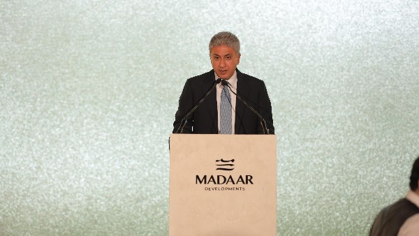 جهود وزير السياحة في تأهيل الكوادر السياحية وتطوير المقاصد الأثرية في مصر