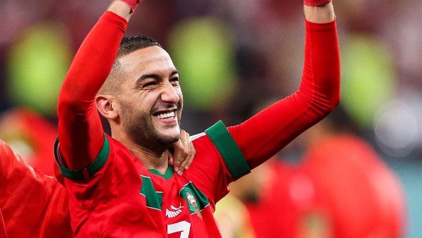 حكيم زياش ينتقل إلى الوداد المغربي في صفقة انتقال حر – التفاصيل الكاملة