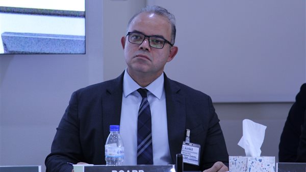 رئيس الرقابة المالية يعلن عن إعادة تقييم الرسوم المفروضة على صانعي السوق