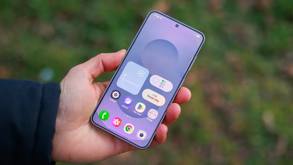 سامسونج تقدم ميزة مبتكرة لترتيب الإشعارات في واجهة One UI 8.5 مستلهمة من آبل