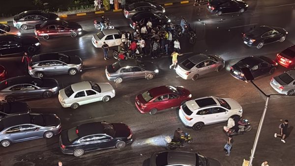 سيارة تدهس سيدة أثناء عبورها بشارع أحمد عرابي بالعجوزة