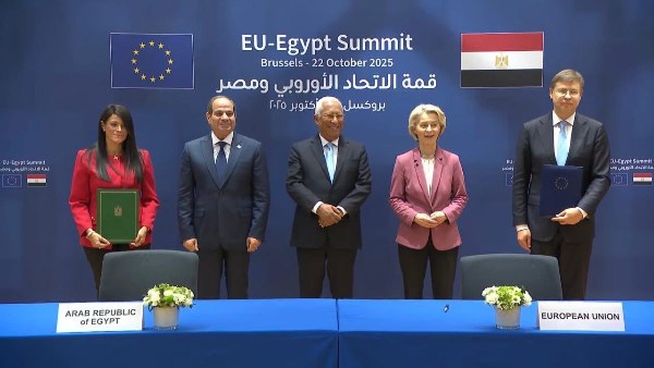 شادي عبدالله: اسم “قمة الاتحاد الأوروبي ومصر” يُكتب باللغة العربية لأول مرة في تاريخ المجلس الأوروبي تقديرًا للرئيس السيسي