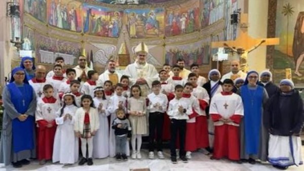 غزة تحتفل بإقامة أول قداس بعد عامين من الحرب