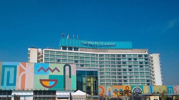 قطاع الأعمال يعلن التزامه بتحديث الأصول الفندقية