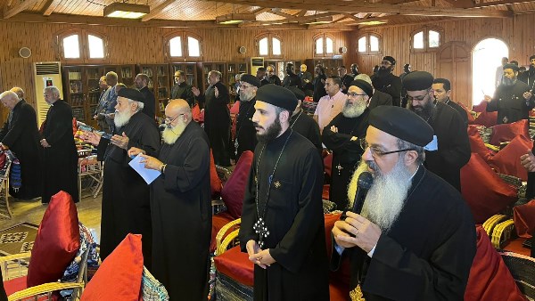 لجنة الكهنة والرعاة بمجلس كنائس مصر تنظم مؤتمرها العاشر في الأنافورا