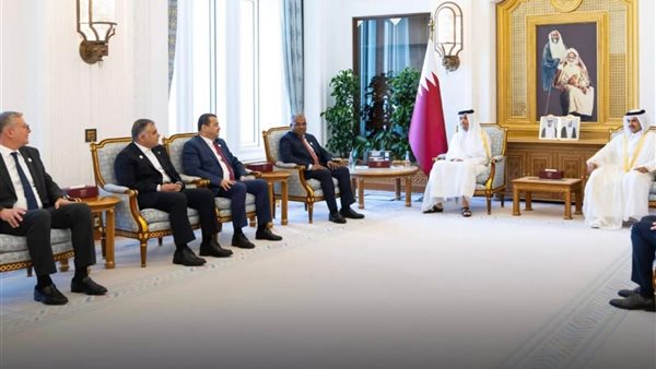 لقاءات وزير البترول مع كبار المسؤولين في قطر لتعزيز الاستثمارات