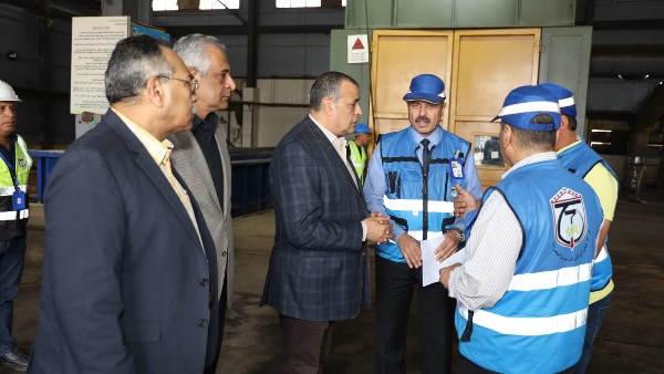 متابعة وزير الدولة للإنتاج الحربي لمراحل التصنيع العسكري والمدني في مصنع 999 الحربي