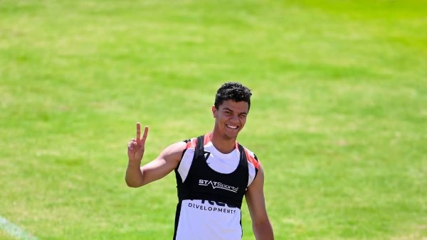 محمد شحاتة يستأنف تدريباته مع الزمالك بعد الشفاء من الإصابة