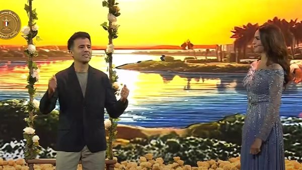 مصر وطن السلام: آمال ماهر وحمزة نمرة يشاركان في احتفالية وطن السلام بحضور السيسي