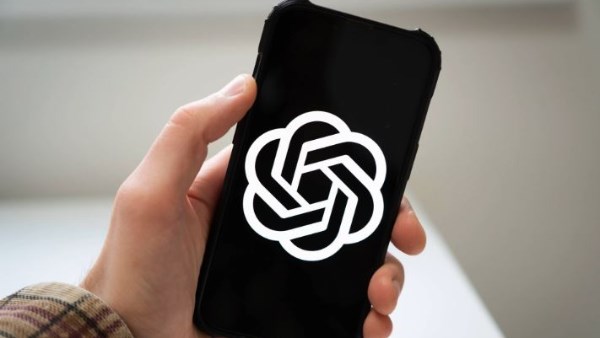 من الحجز إلى الأغاني والتصميم، كيف يتكامل ChatGPT مع تطبيقاتك المفضلة