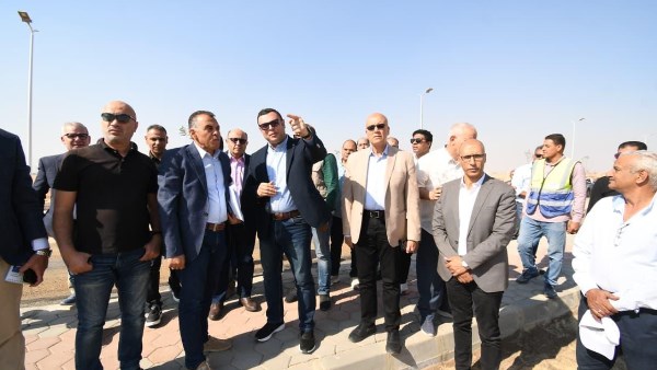 وزير الإسكان يزور مدن شرق القاهرة ويشدد على تحسين كفاءة البوابات والميادين