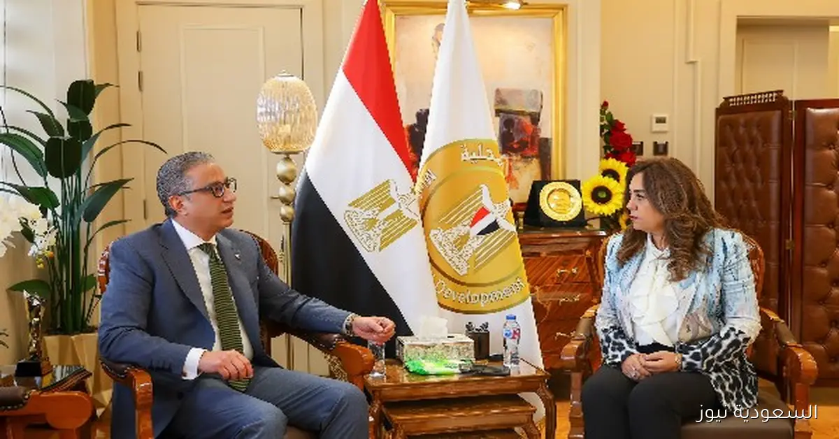 وزيرة التنمية المحلية تستعرض استراتيجيات تطوير المحميات والتكيف مع تغير المناخ