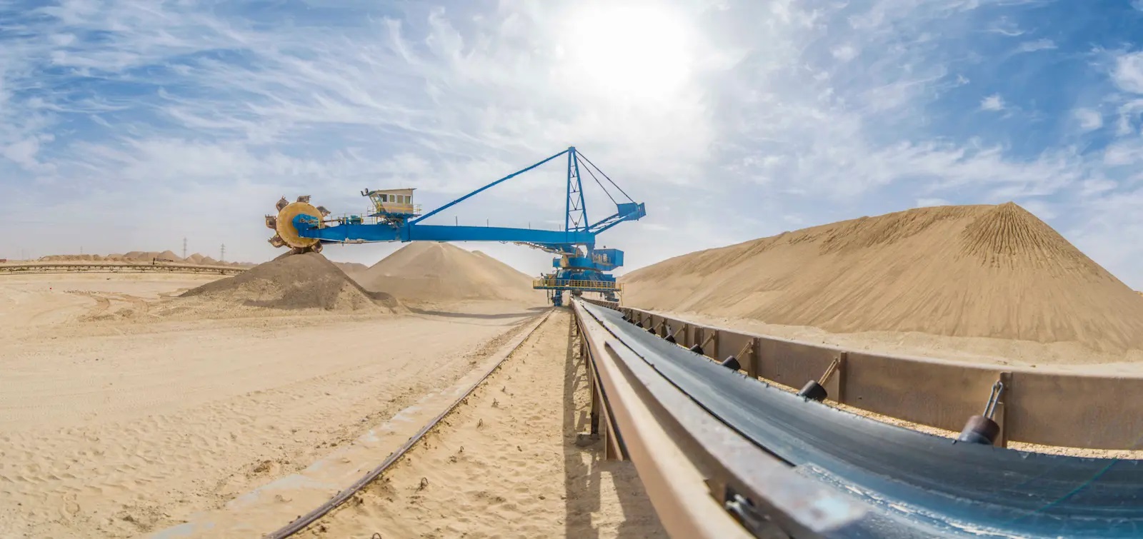 استثمارات بقيمة مليار دولار.. السويدي وCJN الصينية يوقعان اتفاقية لإنشاء مجمع للصناعات الكيميائية الفوسفاتية في السخنة