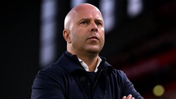 سلوت يكشف: أخبرت لاعبي ليفربول أنني لا أريدهم في مباراة ريال مدريد في منتصف الملعب