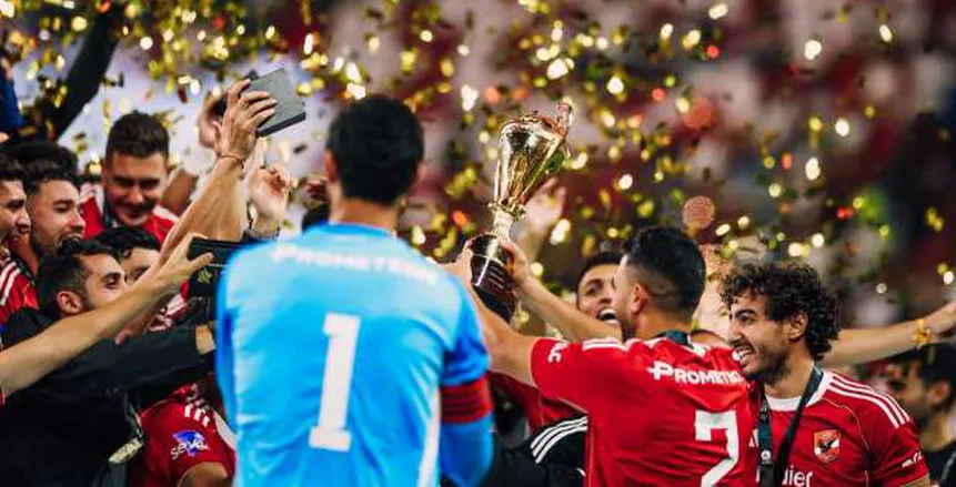 وقع حدث صباح اليوم في الأهلي يتعلق بتوقيع لاعب منتخبنا ي، بالإضافة إلى مفاجأة حامد حمدان وتأثير جراديشار على صفقة المهاجم