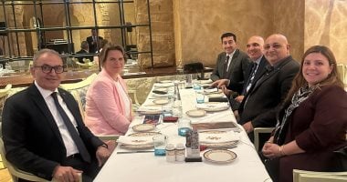 السعودية نيوز : 
                                            قطاع الملابس والغزل يبحث مع رابطة مصنّعي الآلات الألمانية التعاون المشترك