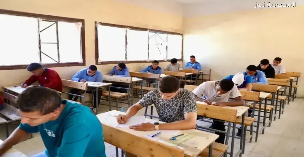 سجل دلوقتي: رابط استمارة الدبلومات الفنية 2025/2026 عبر منصة الشهادات العامة