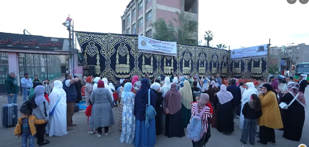 في القليوبية يرسل 50 فائزًا لأداء العمرة بعد تكريم الأمهات المثاليات وحفظة القرآن الكريم