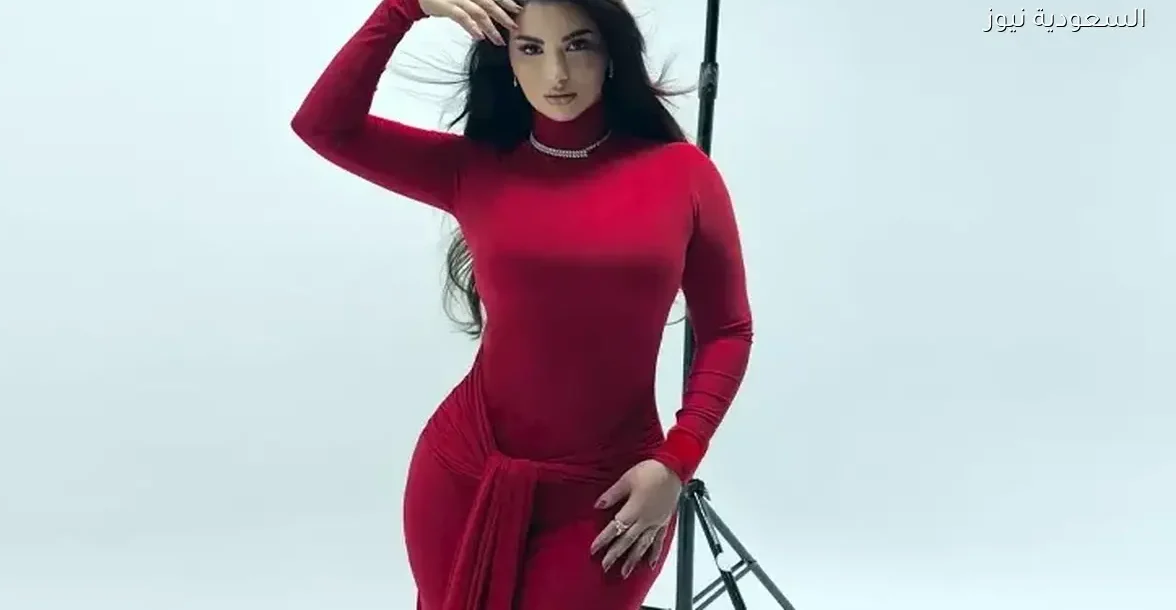 هدى الإتربي تتألق بفستان أحمر في أحدث جلسة تصوير لها