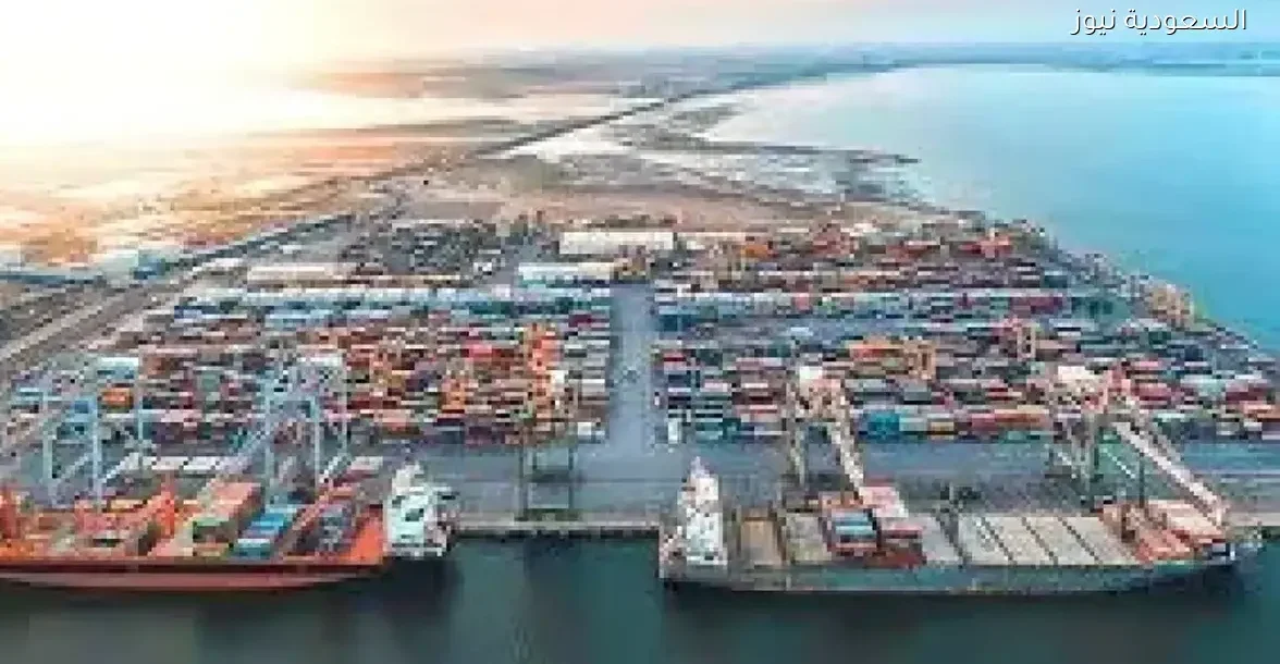 هل يقترب انهيار عدن بعد إغلاق الميناء؟ اكتشف التفاصيل الحقيقية هنا