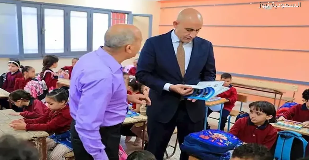 وزير التعليم يعلن انتهاء أزمة الـ200 طالب في الفصل وزيادة نسب الحضور
