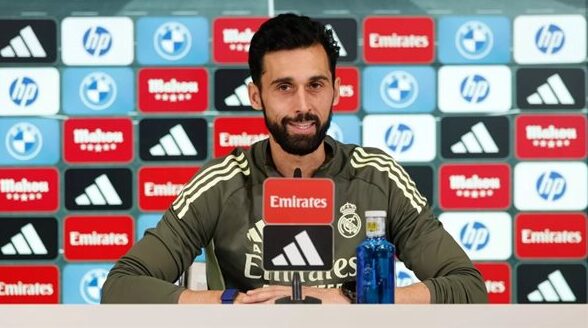 أربيلوا يتجنب الحديث عن خسارة بنفيكا ويستعد لمواجهة فاليكانو