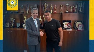 الإسماعيلي يعلن فسخ تعاقده مع المدرب ميلود حمدي بالتراضي