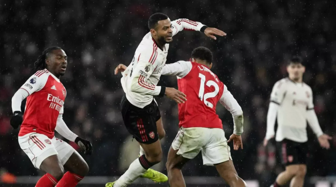 جاكبو يثير غضب جماهير ليفربول بعد أداء مخيب أمام آرسنال